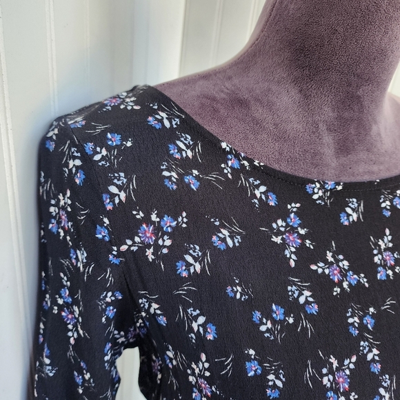 Gap Black Blue Floral Print Faux Wrap 3/4 Sleeve Ladies Dress Ruffle Petite XS - Picture 4 of 14